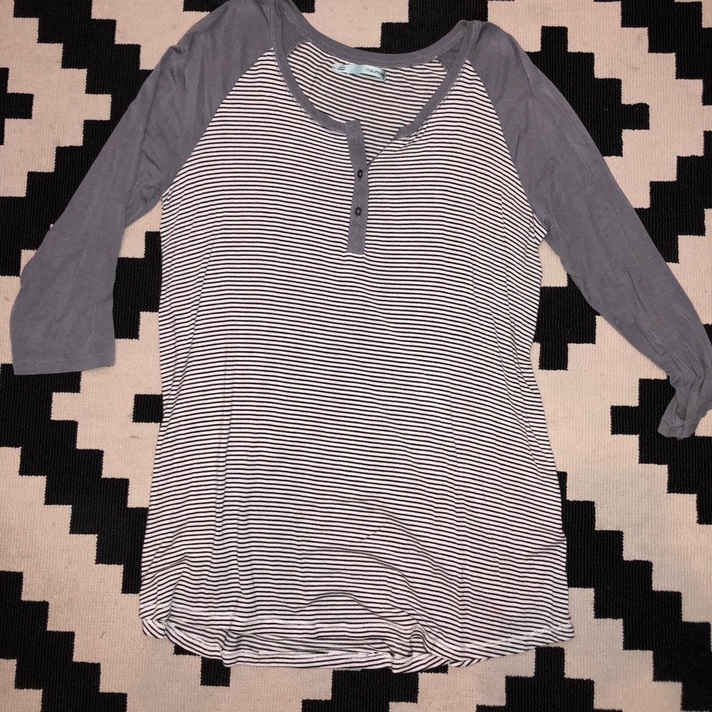 Maurice’s baseball tee